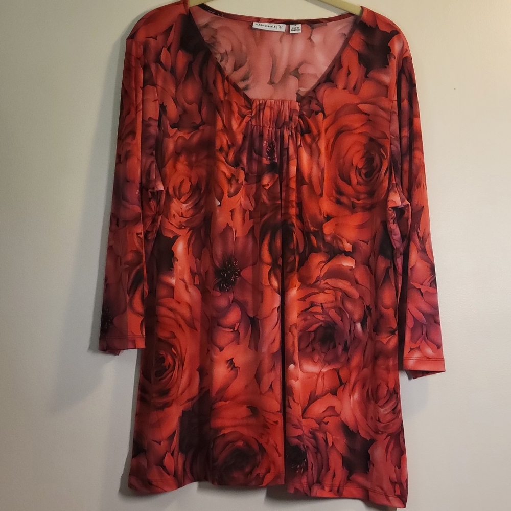 Susan Graver Floral Printed Liquid Knit Scoop Neck Top 3/4 Sleeve 1X